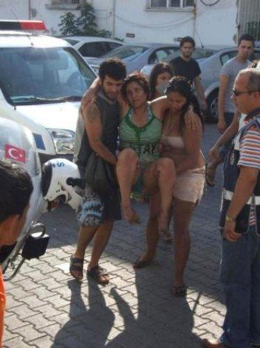 Marmaris'te halk plajında kadınlar kavga etti - Resim 12
