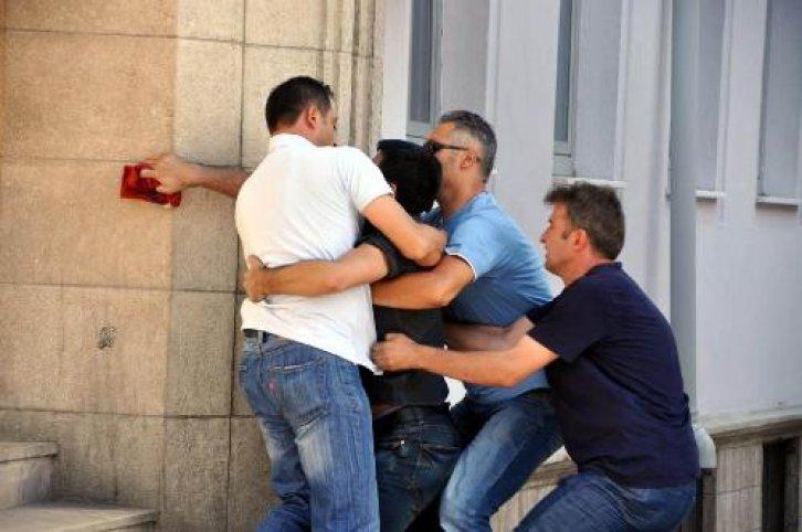 Elazığ'da tehlikeli gerginlik - Resim 1