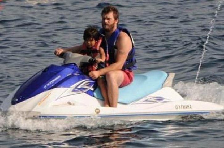 Kıvanç Tatlıtuğ'un  Jet-Sky keyfi  - Resim 3