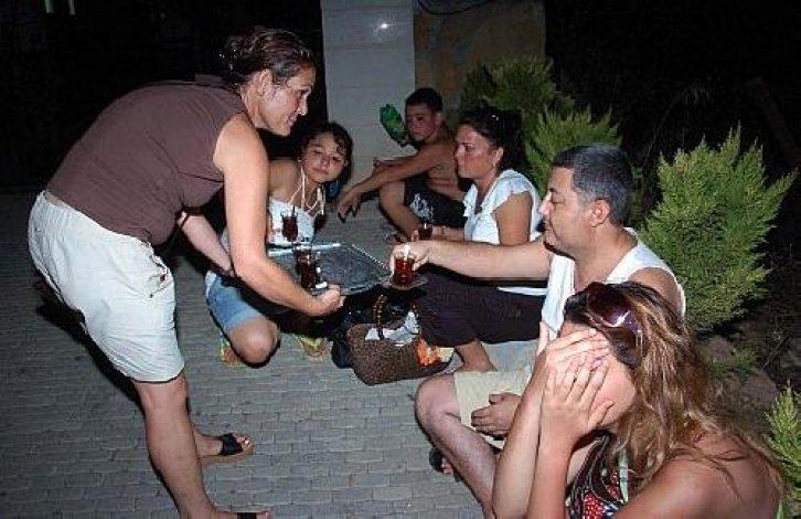 Sağlıkçıların mavi turu kabusa döndü - Resim 1