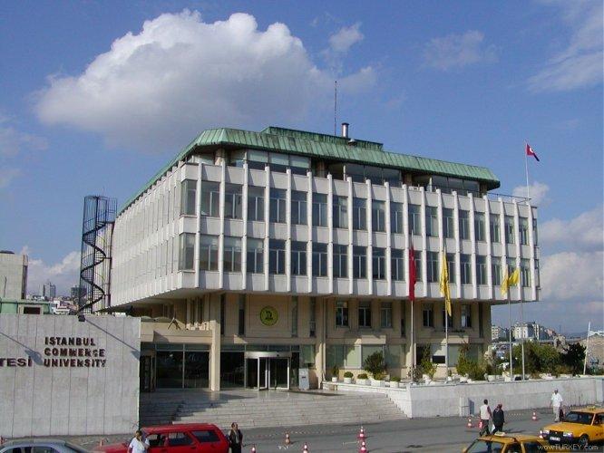 İsim isim vakıf üniversite ücretleri