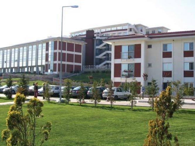 İsim isim vakıf üniversite ücretleri