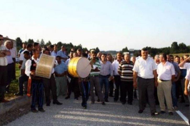 AKP'den istifa edince böyle karşılandı  - Resim 13