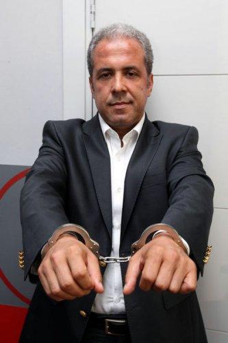 Şamil Tayyar Helin Avşar'a kelepçeli röportaj verdi