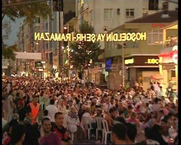 Dev İftar sofrası tam 20 bin kişilik - Resim 4
