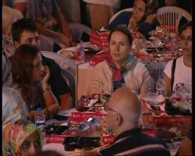 Dev İftar sofrası tam 20 bin kişilik - Resim 8