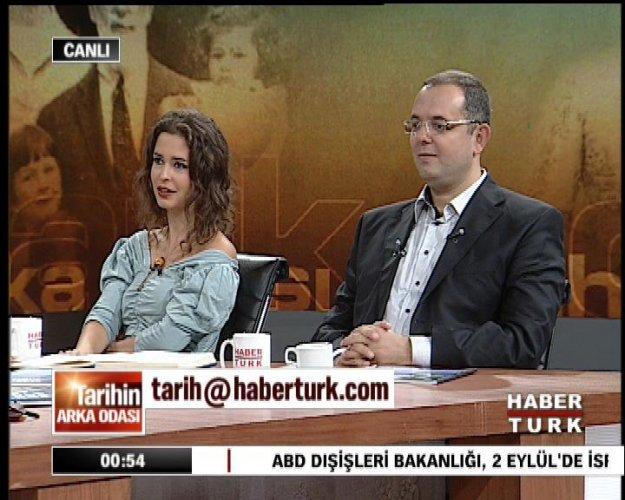 Pelin Batu başını kapattı - Resim 7