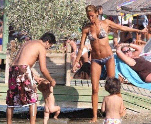Ailece ilk tatil  - Resim 1