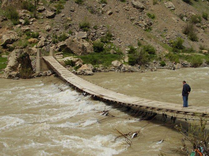 Devrimci gençlik köprüsü yeniden yapılıyor