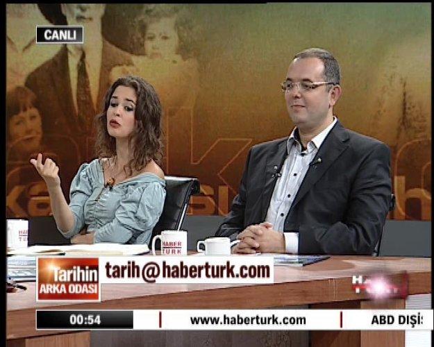 Pelin Batu başını kapattı - Resim 8