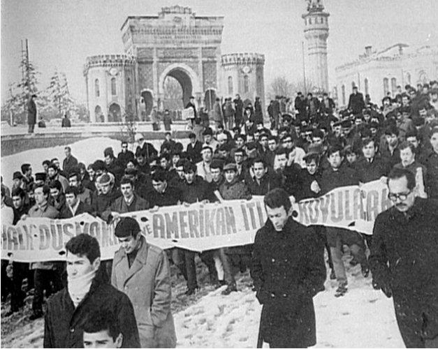 Devrimci gençlik köprüsü yeniden yapılıyor