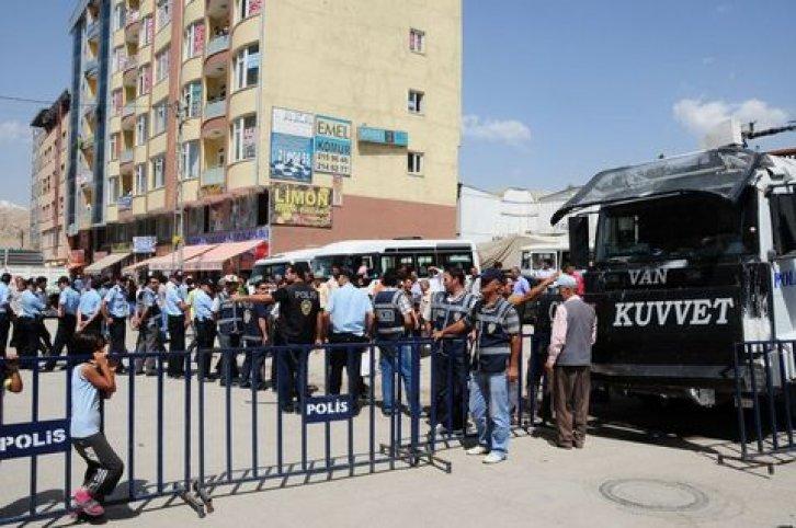 Kılıçdaroğlu Van’da hayal kırıklığı yaşadı  - Resim 5