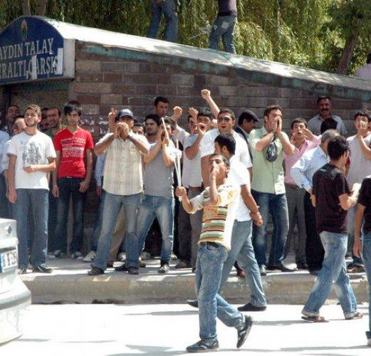 Kılıçdaroğlu Van’da hayal kırıklığı yaşadı  - Resim 12