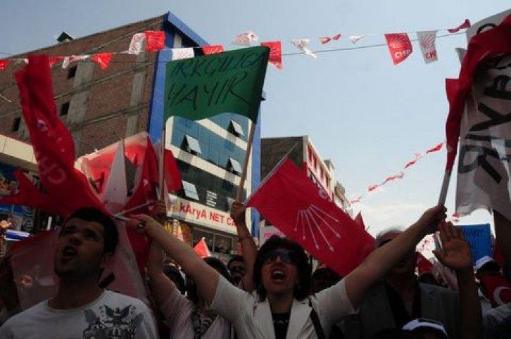 Kılıçdaroğlu Van’da hayal kırıklığı yaşadı  - Resim 18