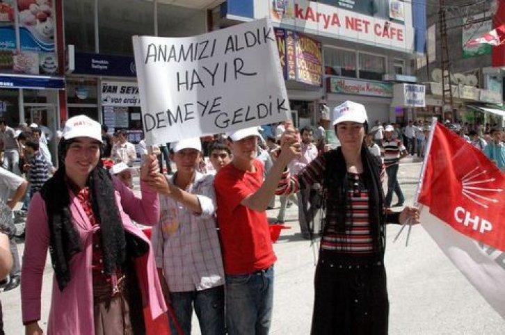 Kılıçdaroğlu Van’da hayal kırıklığı yaşadı  - Resim 22