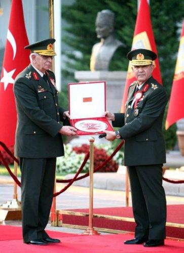 Koşaner Ceylanoğlu'na Kara Kuvvetleri Komutanlığı'nı devretti - Resim 1