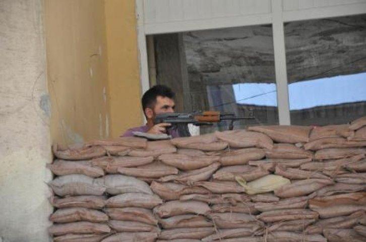 AKP binasına kum torbalı siper - Resim 4