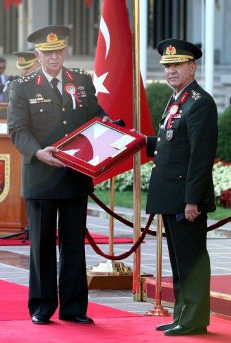 Koşaner Ceylanoğlu'na Kara Kuvvetleri Komutanlığı'nı devretti - Resim 11