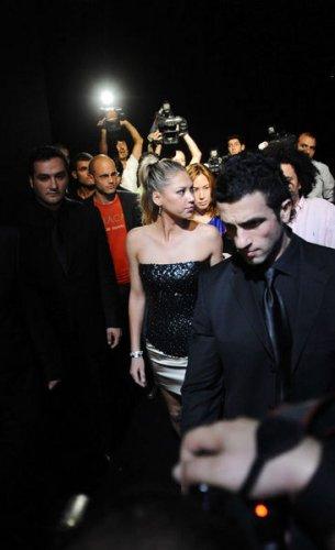 Anna'dan frikik üstüne frikik 