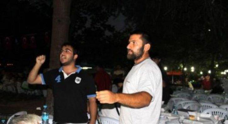 Egemen Bağış'a iftarda protesto - Resim 12