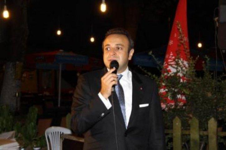Egemen Bağış'a iftarda protesto - Resim 11