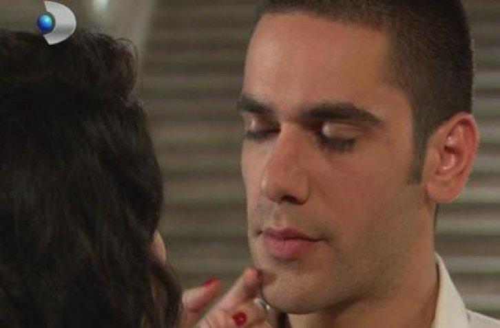 Reyting rekortmeni dizi Küçük Sırlar