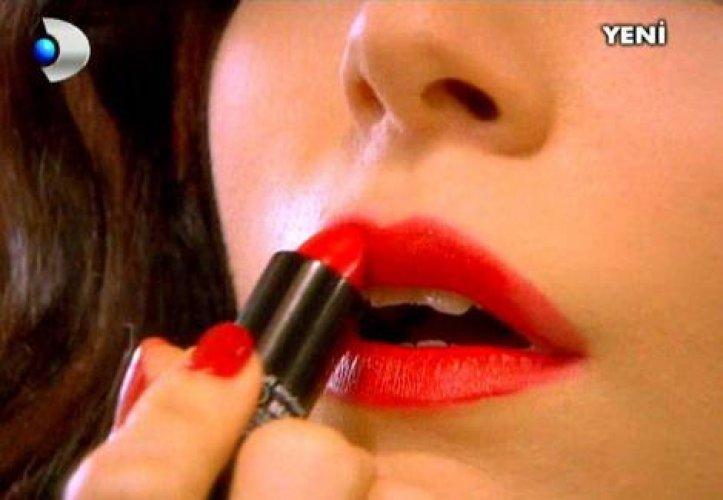 Reyting rekortmeni dizi Küçük Sırlar