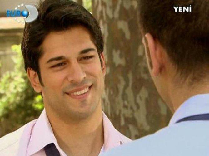 Reyting rekortmeni dizi Küçük Sırlar