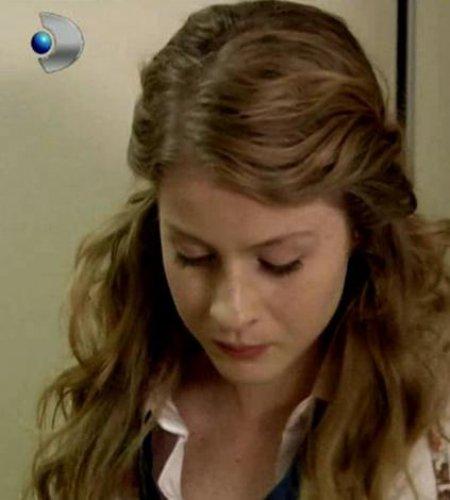 Reyting rekortmeni dizi Küçük Sırlar