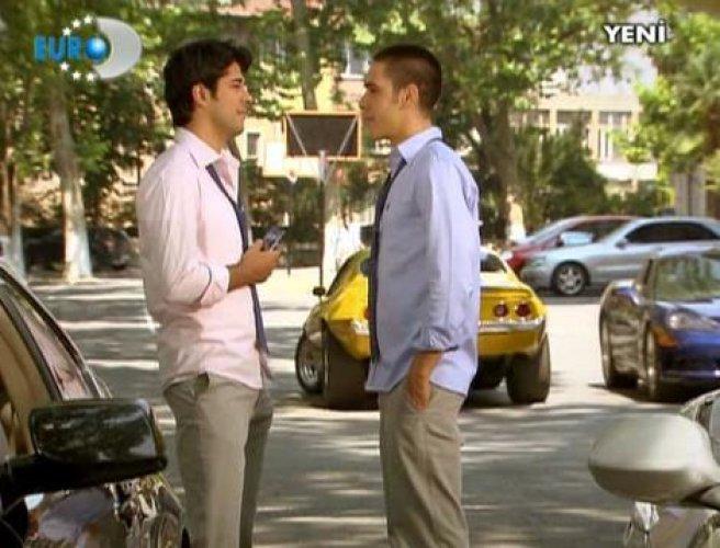 Reyting rekortmeni dizi Küçük Sırlar