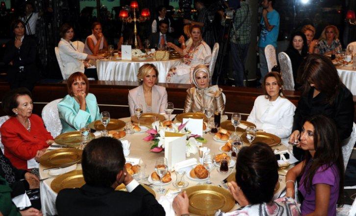 Emine Erdoğan’dan Pakistan’a 100 bin TL bağış - Resim 9