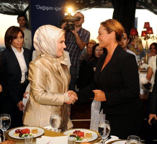 Emine Erdoğan’dan Pakistan’a 100 bin TL bağış - Resim 7