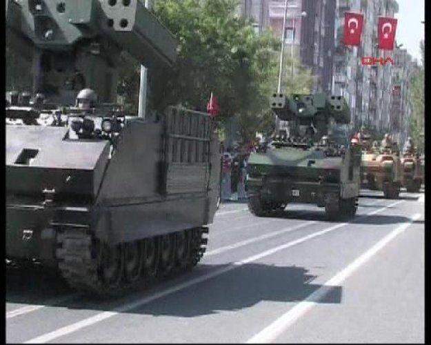 Diyarbakır'da protokol gerginliği - Resim 11