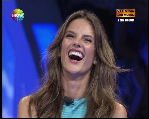 Alessandra var mısın yok musun - Resim 99