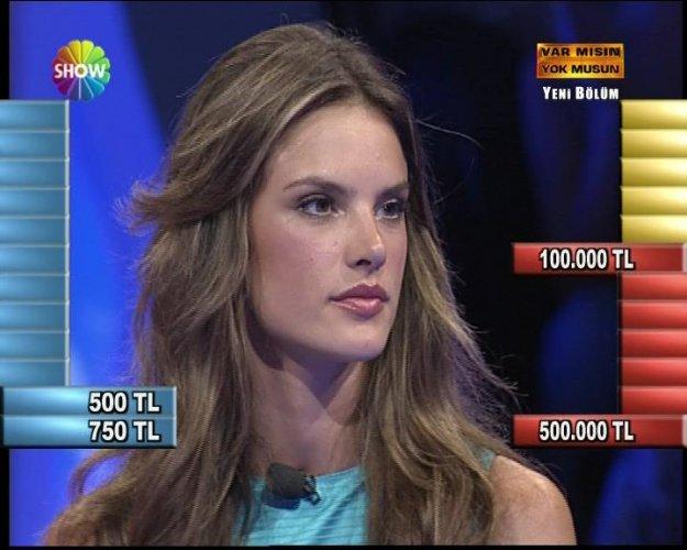 Alessandra var mısın yok musun - Resim 94