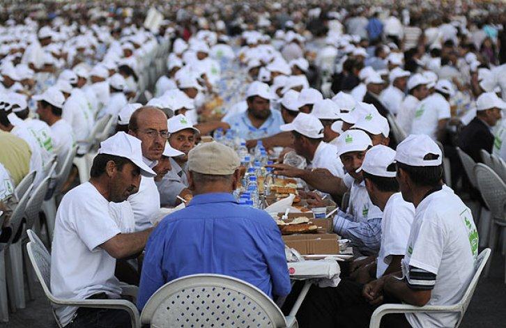 Başkentte 70 bin kişilik iftar rekoru   - Resim 9