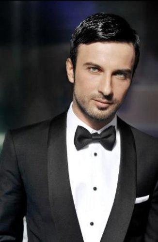 Smokinli Tarkan  - Resim 4