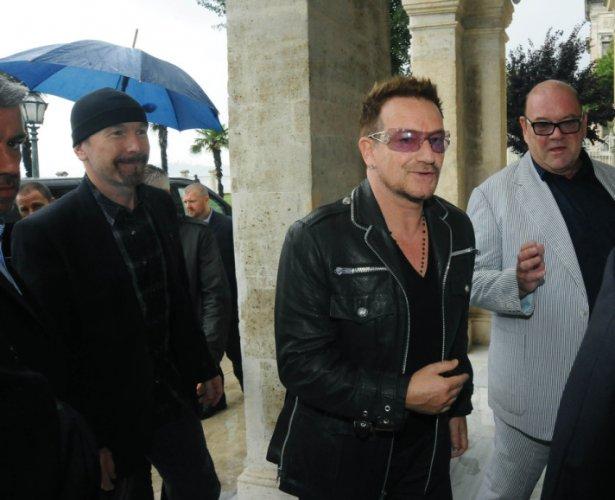 U2 Başbakan'la bir arada - Resim 1