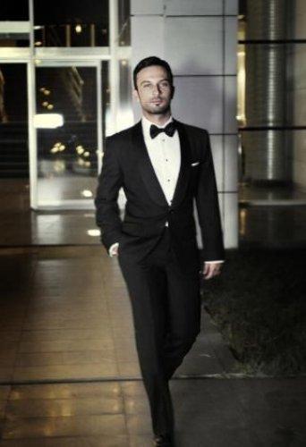 Smokinli Tarkan  - Resim 3