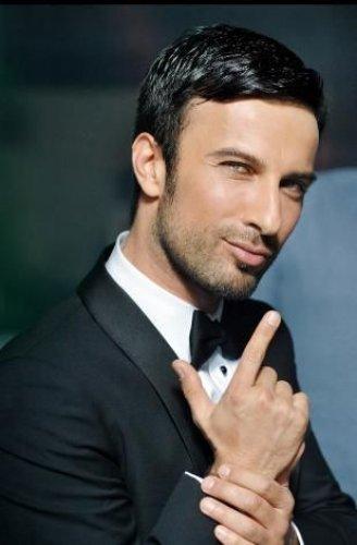 Smokinli Tarkan  - Resim 5