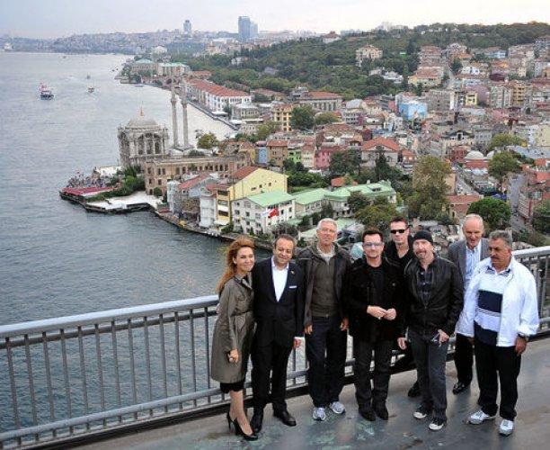 Boğazdan U2 geçti  - Resim 1