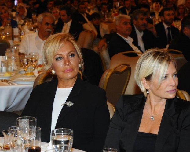 Başbakan'ın iftarına katılan sanatçılar