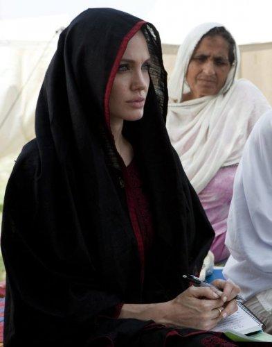 Angelina Jolie Pakistanda  - Resim 5