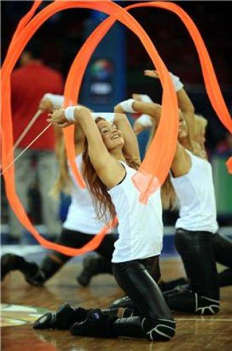 FİBA 2010'un seksi ponpon kızları