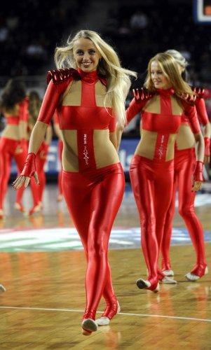 FİBA 2010'un seksi ponpon kızları