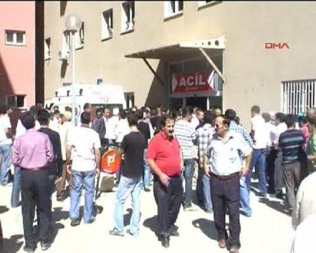 Hakkari'de minibüs mayına çarptı - Resim 7