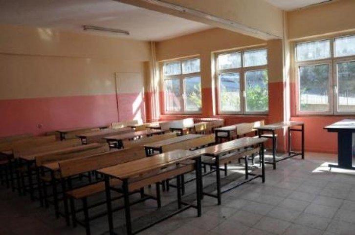 Hakkari'de öğretmenler öğrenci bekledi - Resim 2