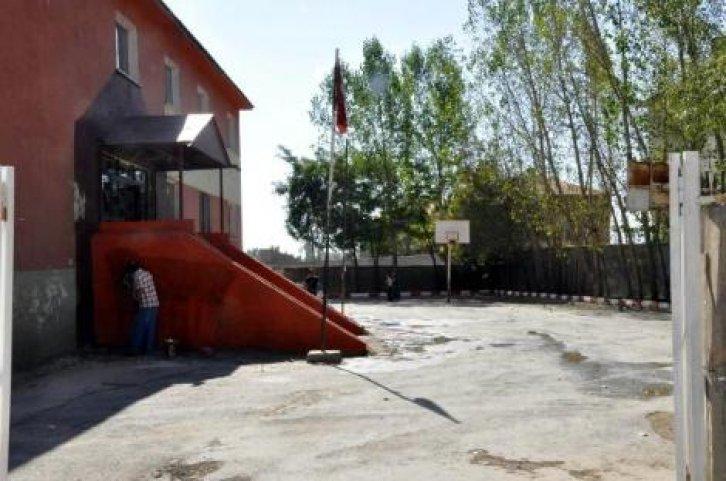 Hakkari'de öğretmenler öğrenci bekledi - Resim 8