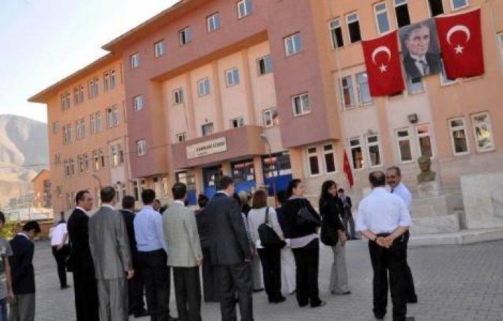 Hakkari'de öğretmenler öğrenci bekledi - Resim 11