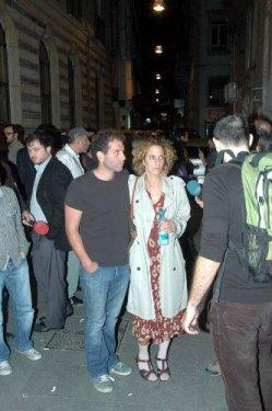 Beyoğlu'nda sanat galerisine saldırı  - Resim 10